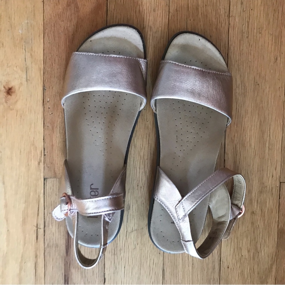 Hotter Women’s sandals. Good condition. Size 9. Color:  Rose Gold.